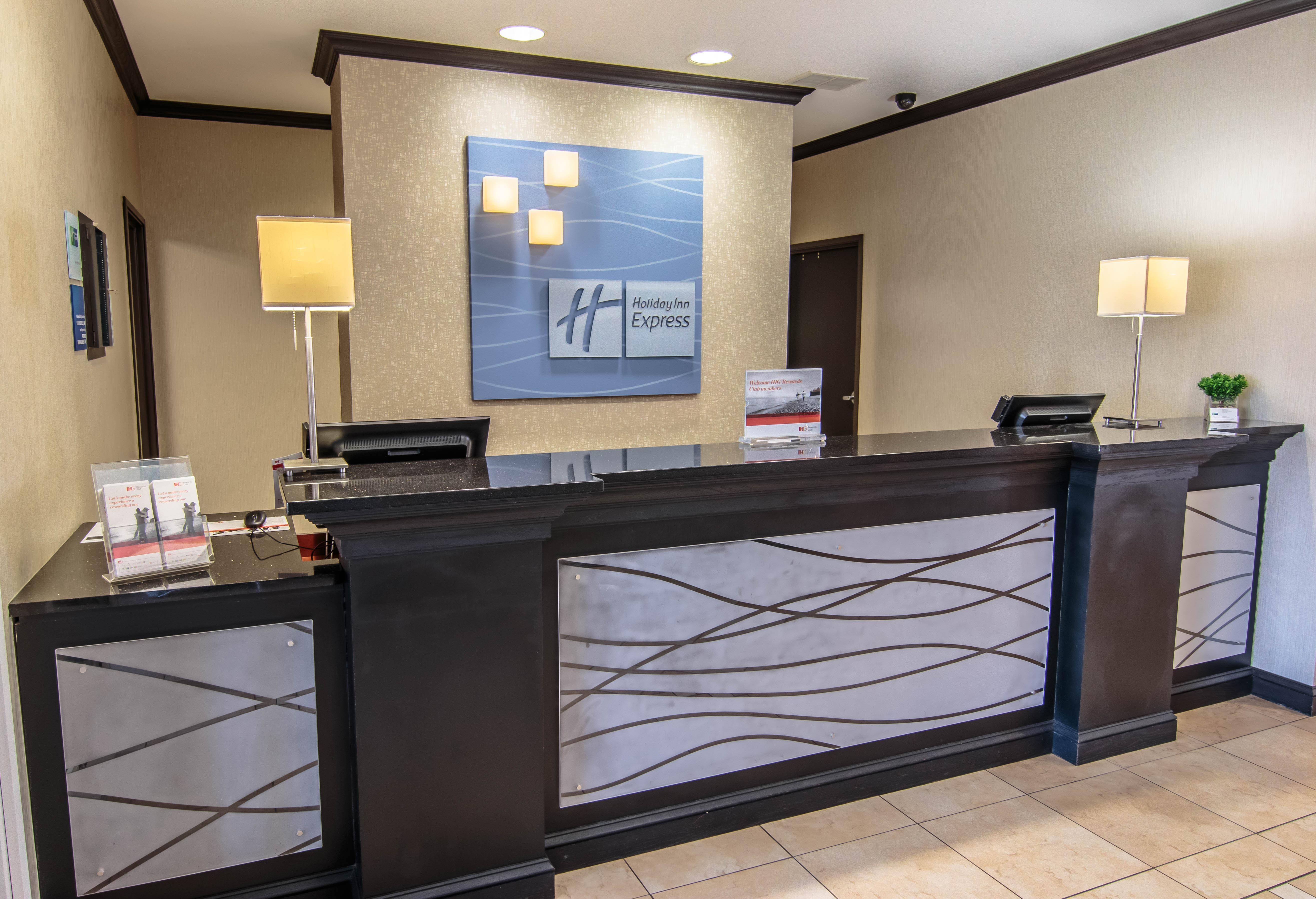 Holiday Inn Express Hotel & Suites Farmington, An Ihg Hotel Exterior foto